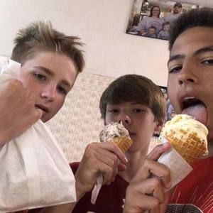 Meet your Posher, Rees